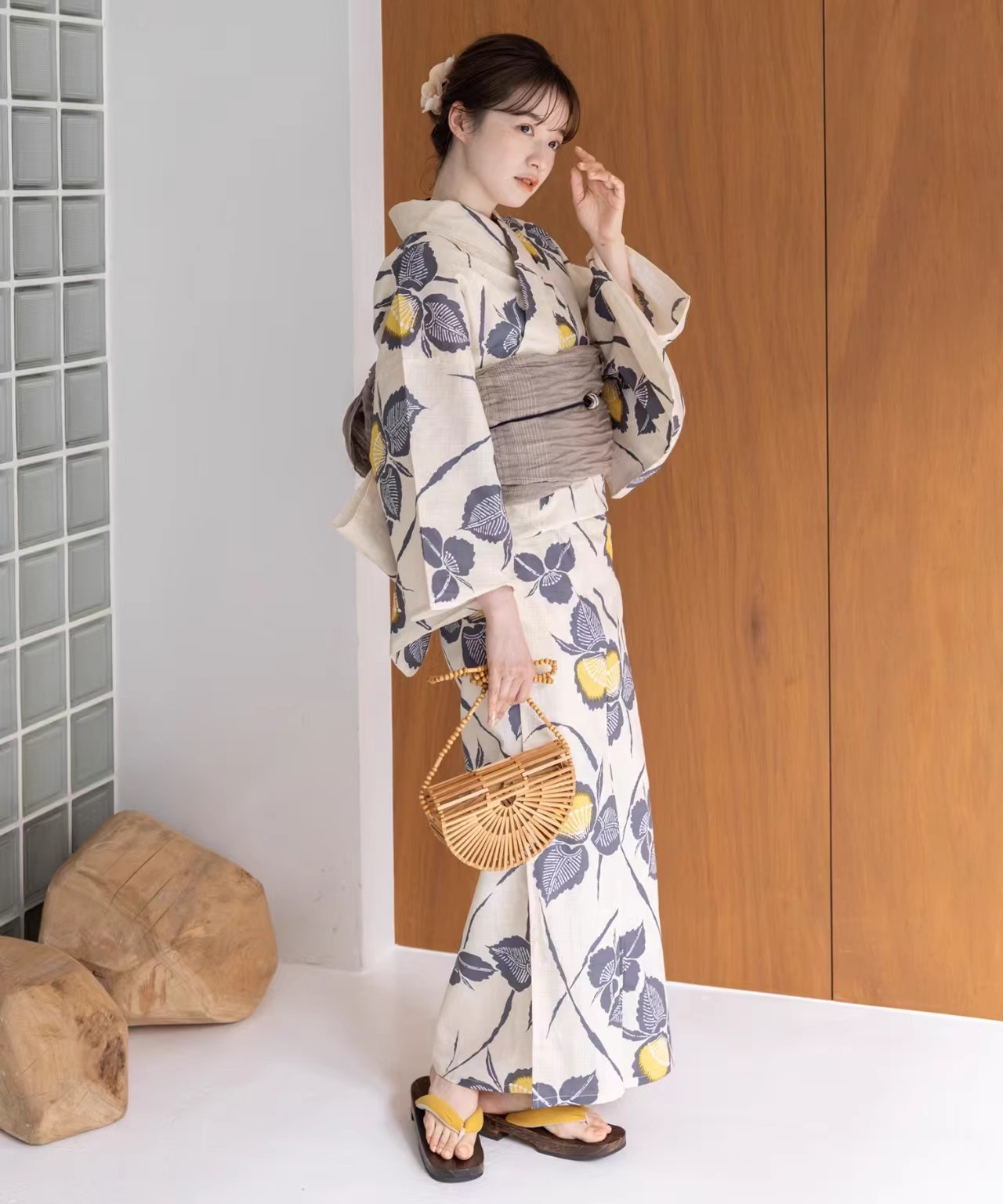 Japanese Kimono / Yukata for W - огляд і ціна Women Formal Wear Photoshoot