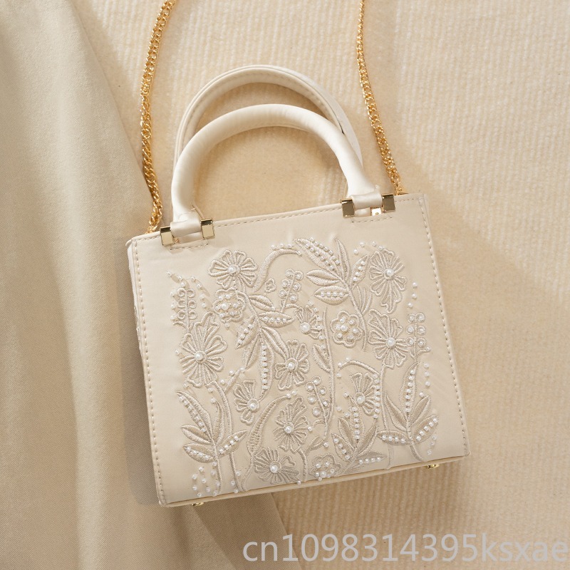 Embroidered Pearl Handbag Vint - огляд і ціна Shoulder Bag Structured