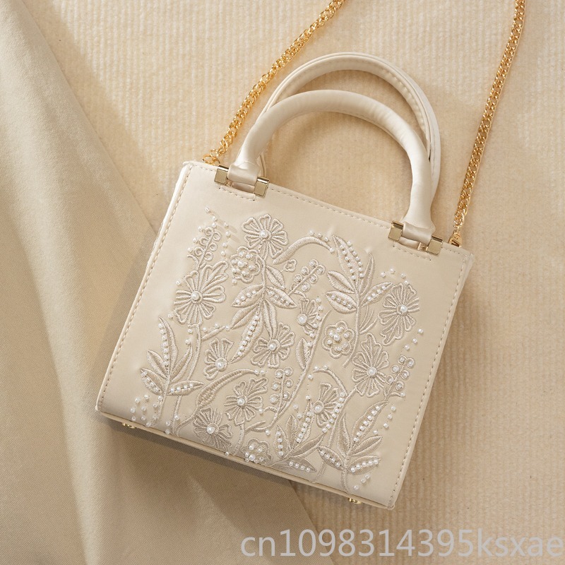 Embroidered Pearl Handbag Vint - огляд і ціна Shoulder Bag Structured